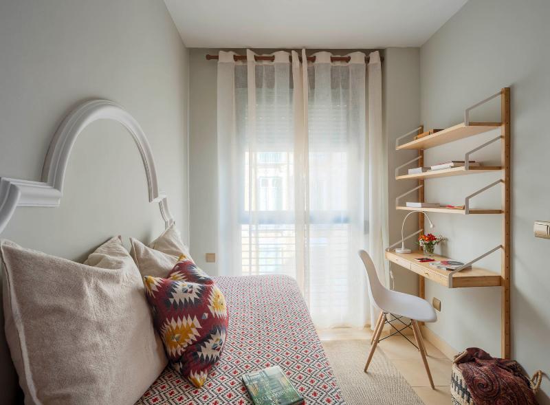 Apartamentos Suites Oficentro Málaga Kültér fotó